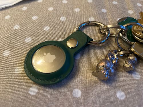 Customer photo review of AirTag Leather Case