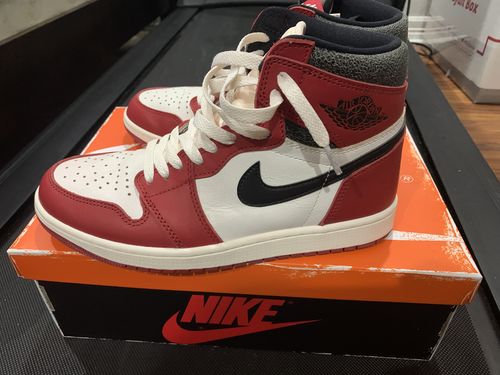 Customer photo review of Air Jordan 1 Retro High OG Lost & Found “Chicago Reimagined”