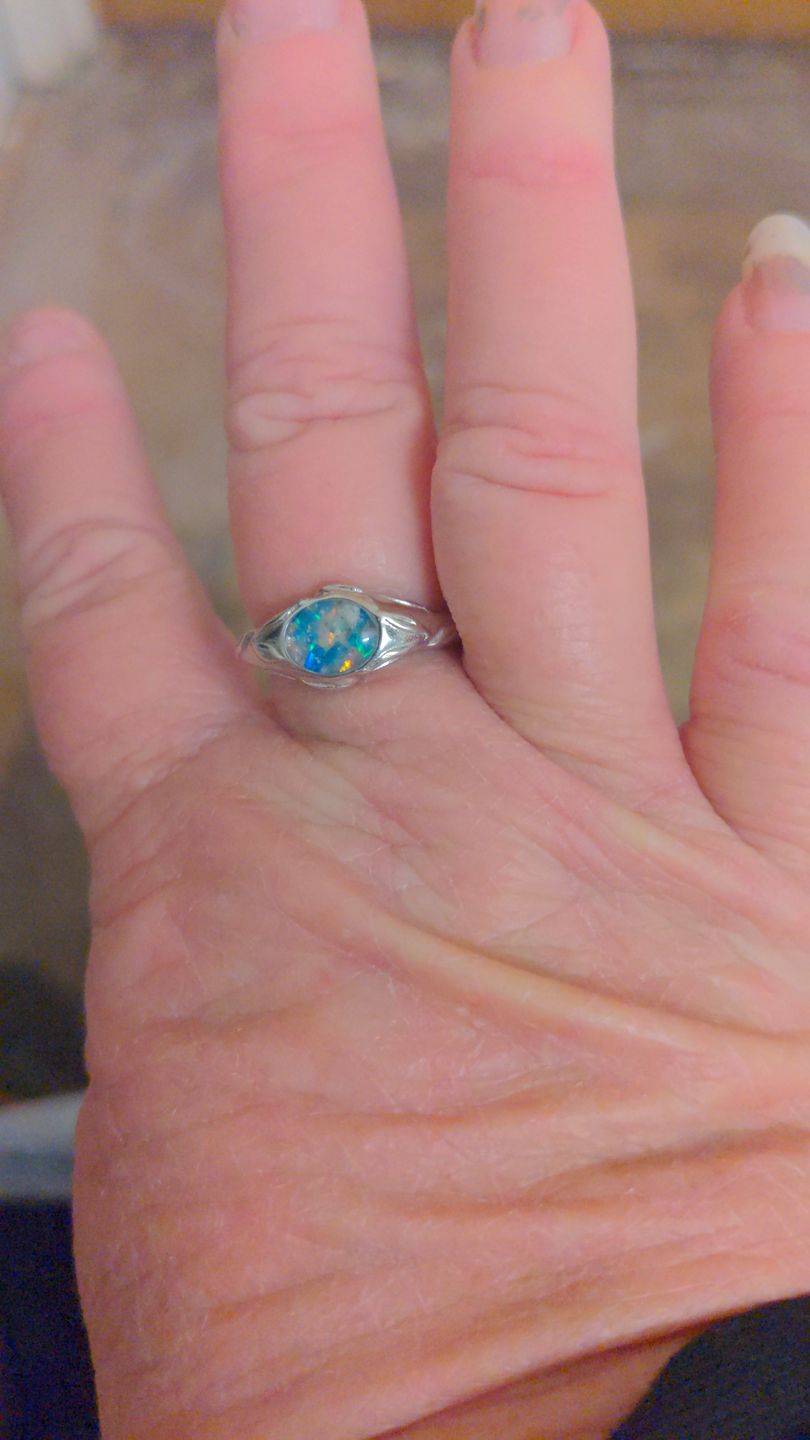 Customer photo review of Leaf Cremation Ring with Cremation Ashes