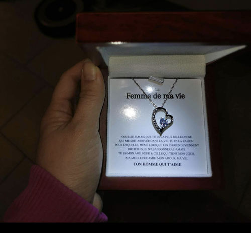 Customer photo review of Collier Amour Éternel - À la femme de ma vie - N'oublie Jamais...