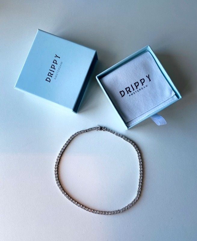 Customer photo review of TENNISBOY. - 4MM 18K GOLD