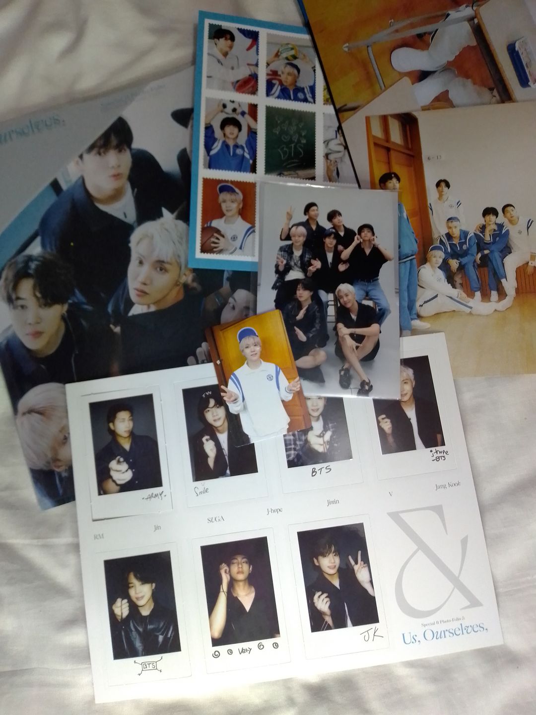 Customer photo review of [2ND PRE-ORDER] BTS - SPECIAL 8 PHOTO FOLIO US OURSELVES AND BTS WE SET VER.
