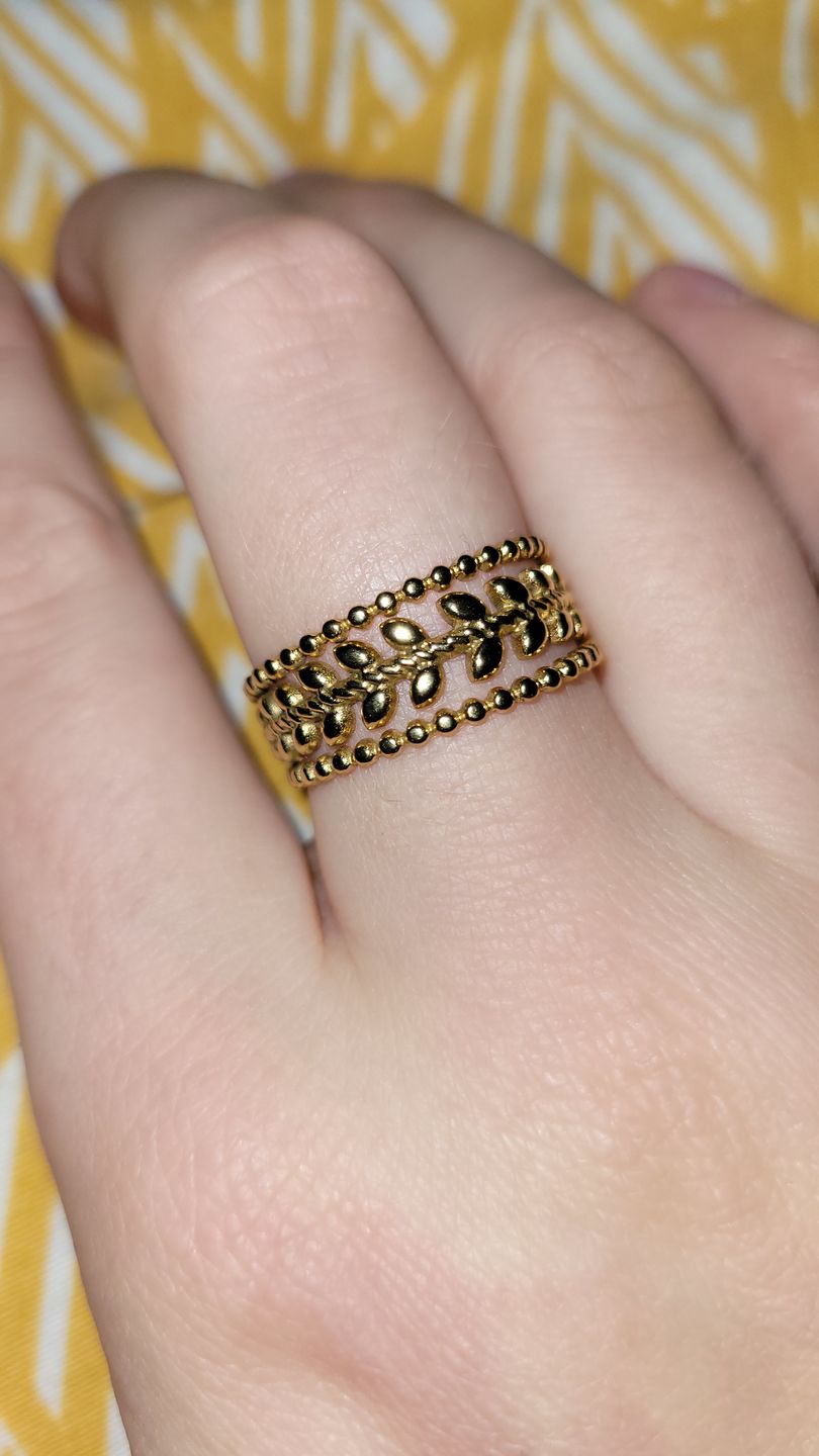Customer photo review of Marissa Layered Gold Leaf Ring