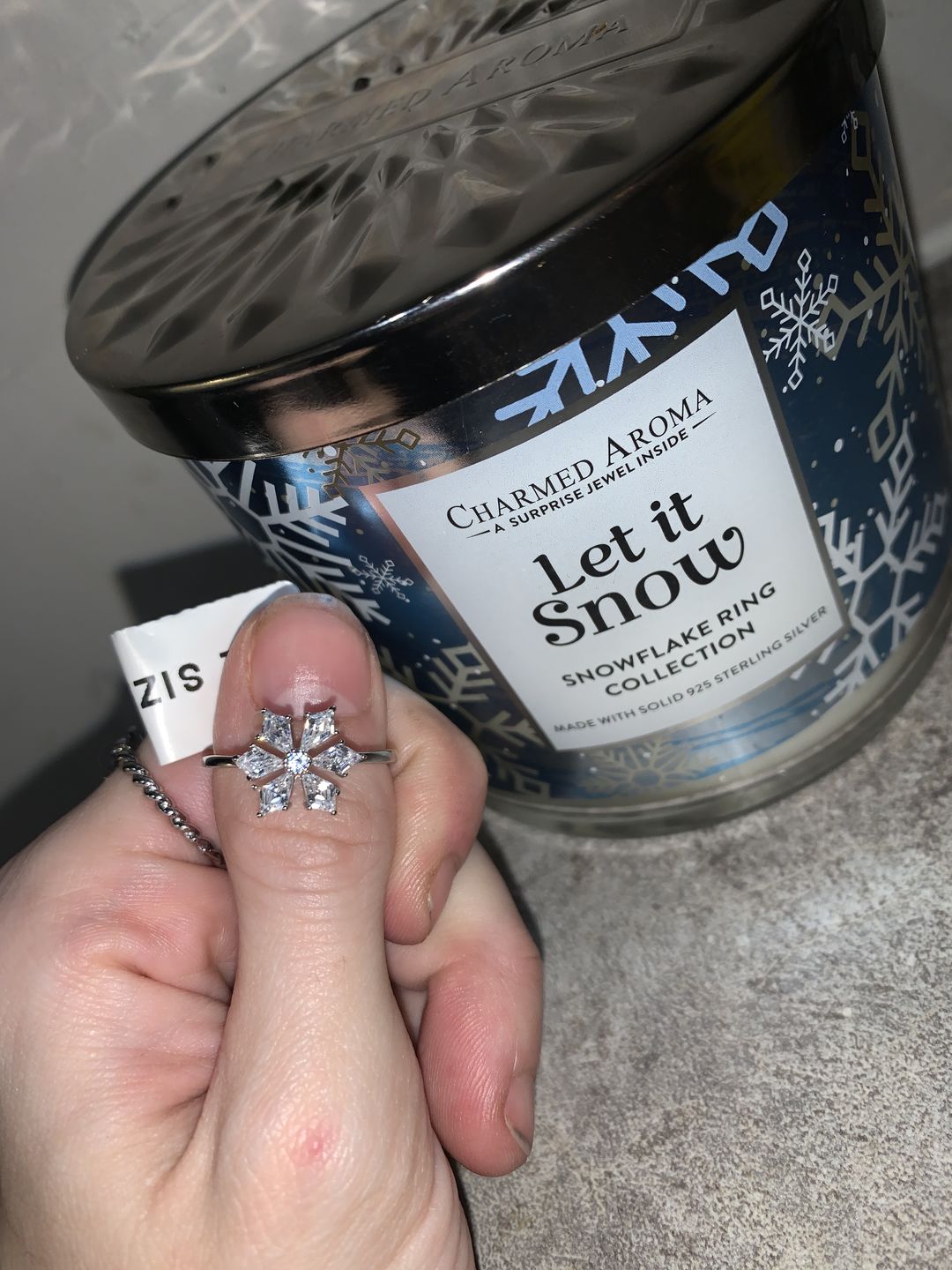 Customer photo review of Surprise Jewelry Candle