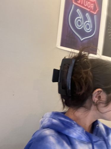 Customer photo review of XXL Dreamy Claw Clip