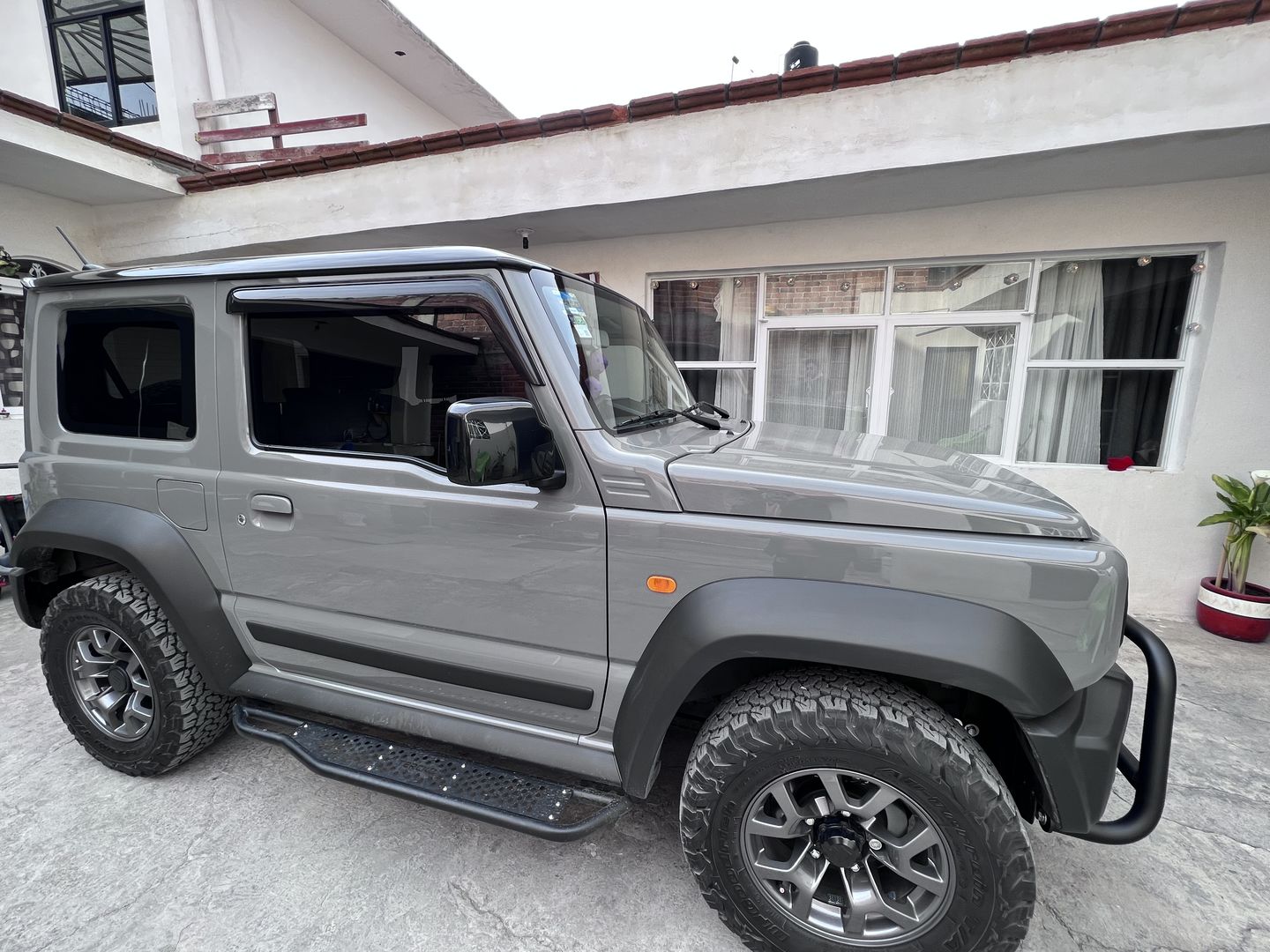 Customer photo review of Estribo 2.0 para Suzuki Jimny