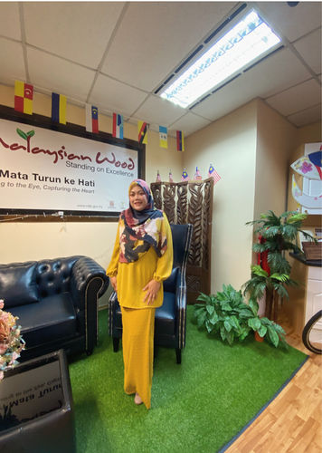 Customer photo review of Suit Jenny