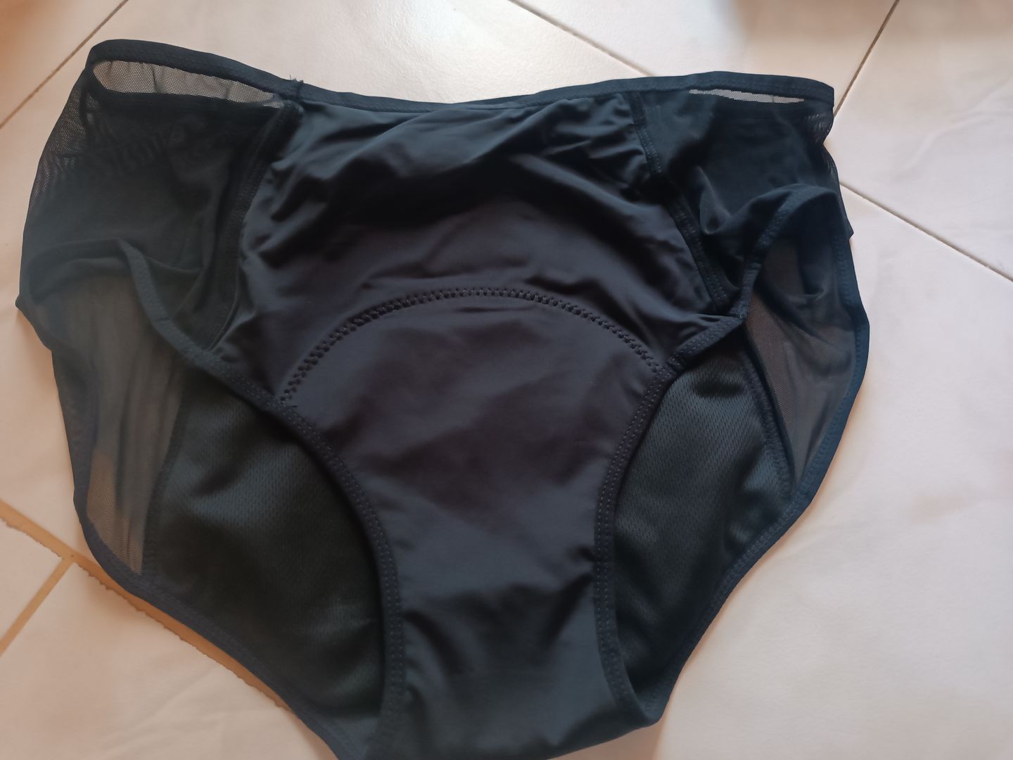 Customer photo review of Culotte Menstruelle gainante Clara (taille haute)
