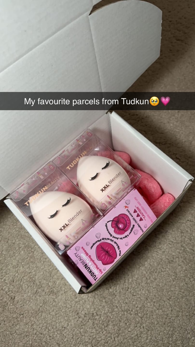 Customer photo review of Pretty & Plump Lip Plumping Gloss - PRE ORDER