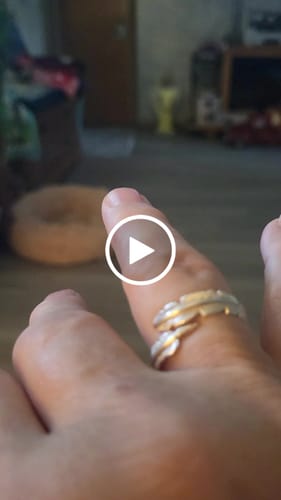 Customer video review of Feather From An Angel Ring