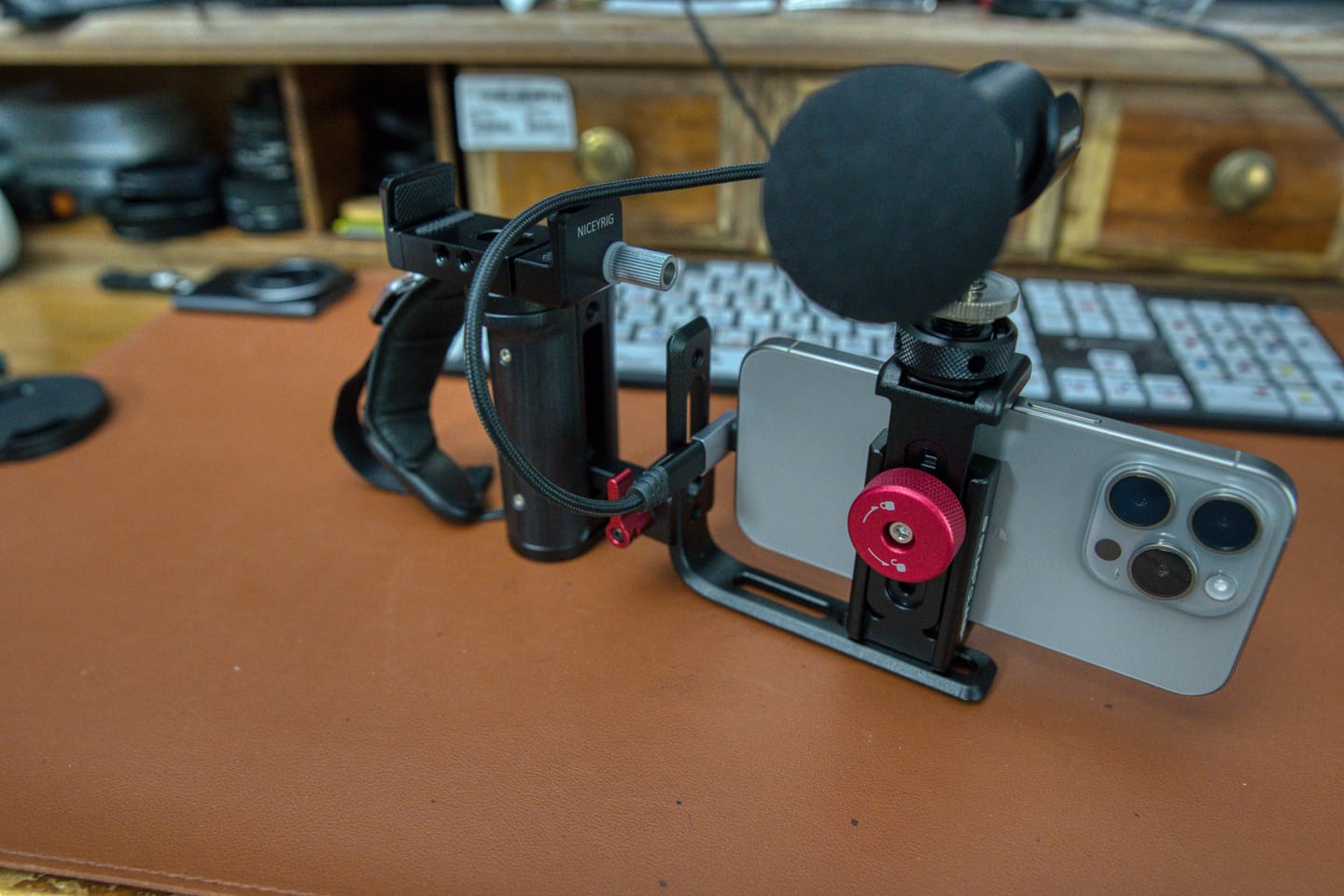 Customer photo review of Beastclamp - Universal Smartphone Clamp