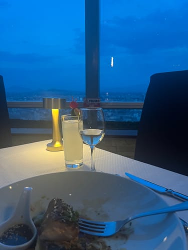 Customer photo review of Menú Golden