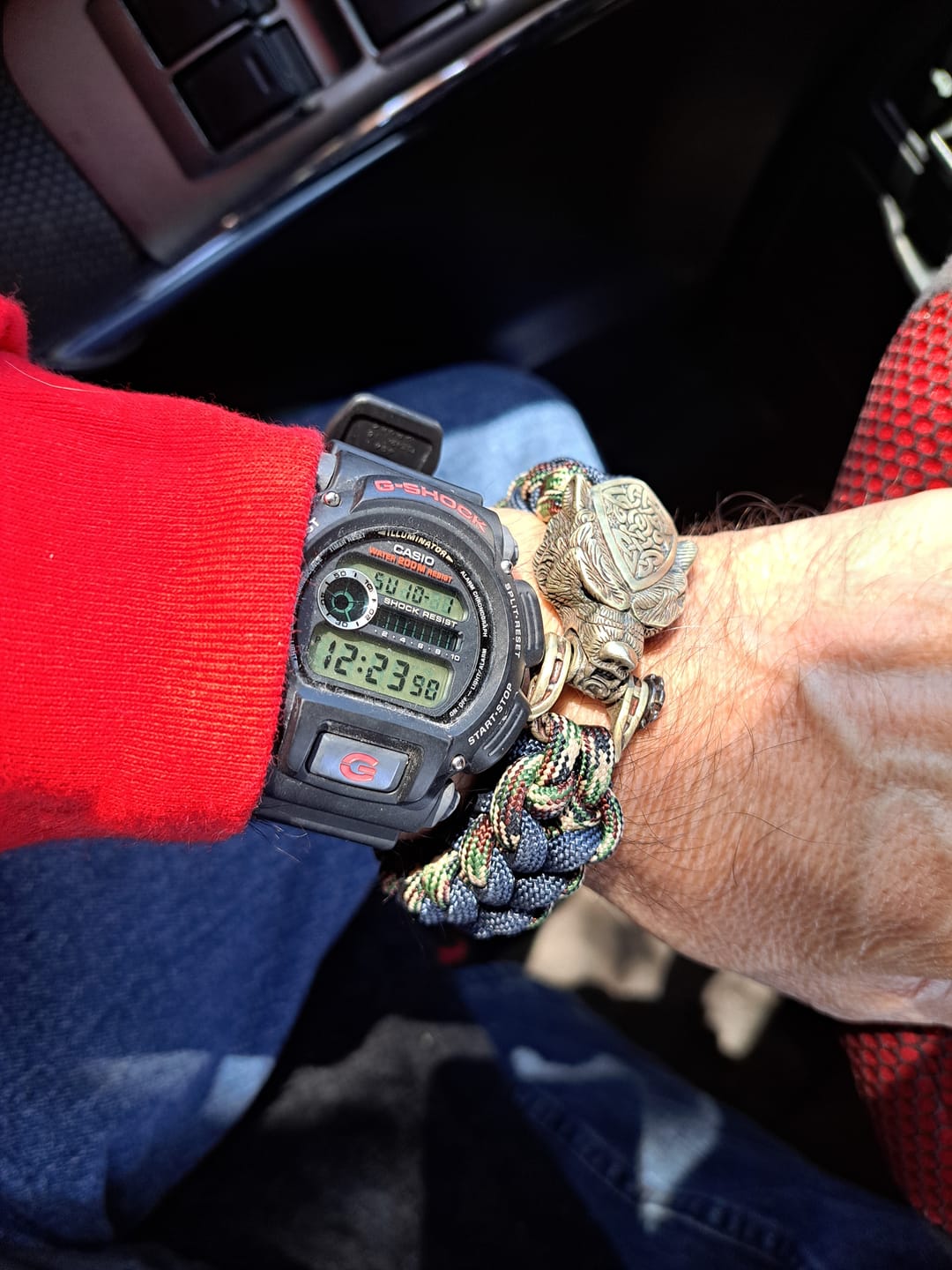 Customer photo review of Vikings Bear Paracord Bracelet