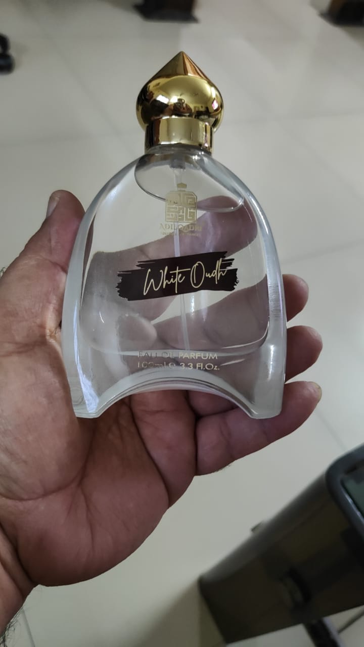 Customer photo review of White Oudh Perfume Spray 100 ML