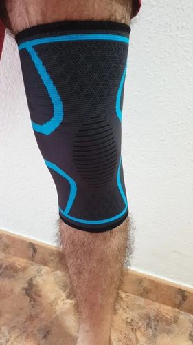 Customer photo review of revitalCare Kniebandage Pro