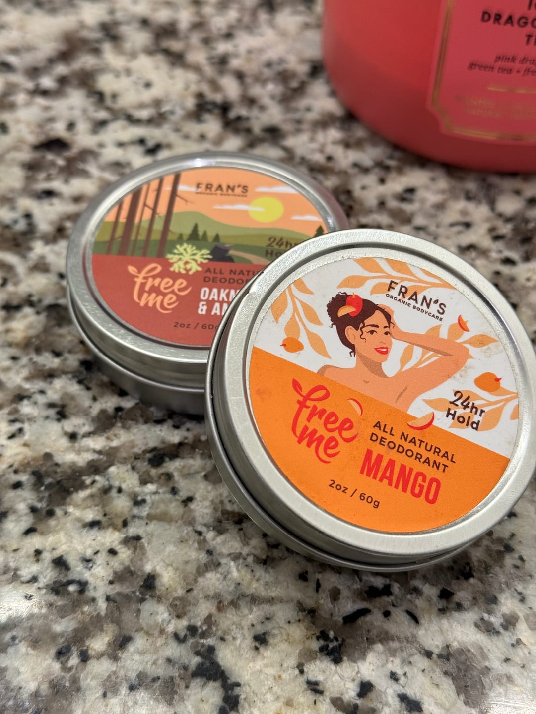 Customer photo review of Oakmoss & Amber Deodorant