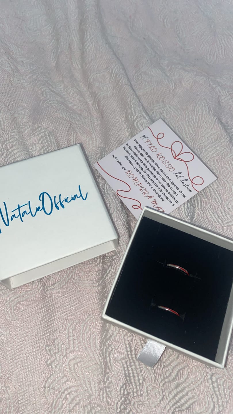 Customer photo review of Anello "Filo Rosso Del Destino"