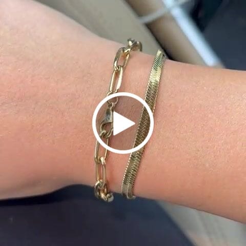 Customer video review of 5mm Paper Clip Chain Bracelet