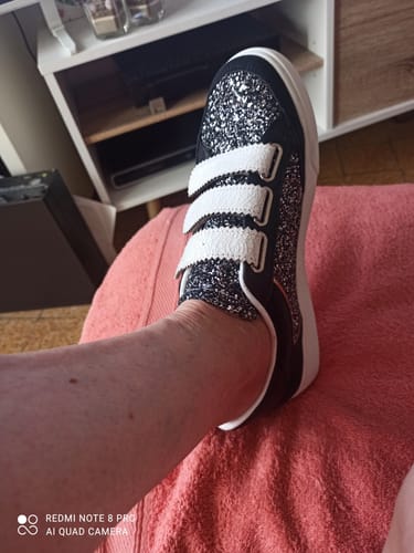 Customer photo review of Basket femme noire étoile à paillettes à scratch - Eden