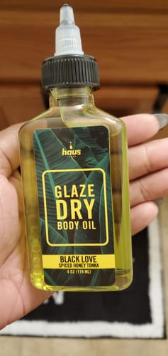 Customer photo review of BLACK LOVE GLAZE DRY BODY OIL | SPICED HONEY TONKA