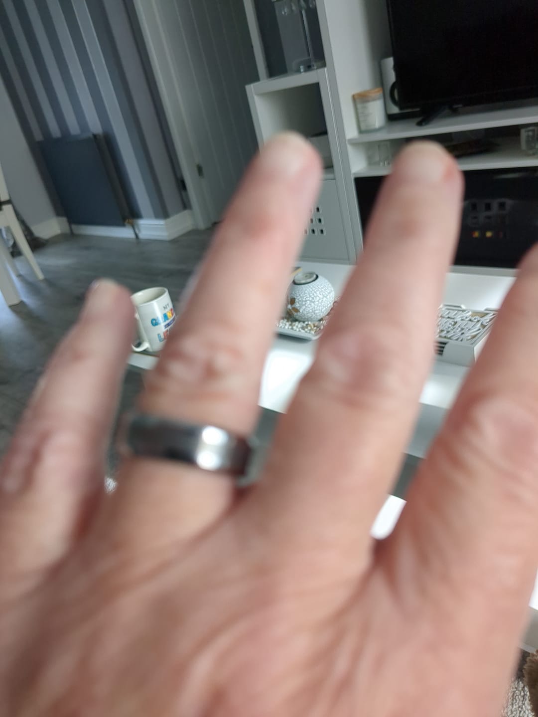 Customer photo review of Brushed 6mm Wonder Ring