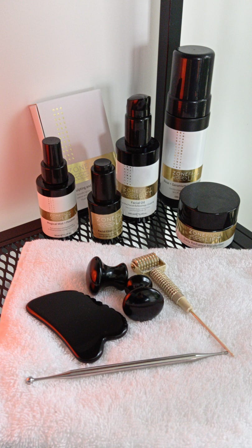 Customer photo review of Obsidian Jagged Edge Gua Sha