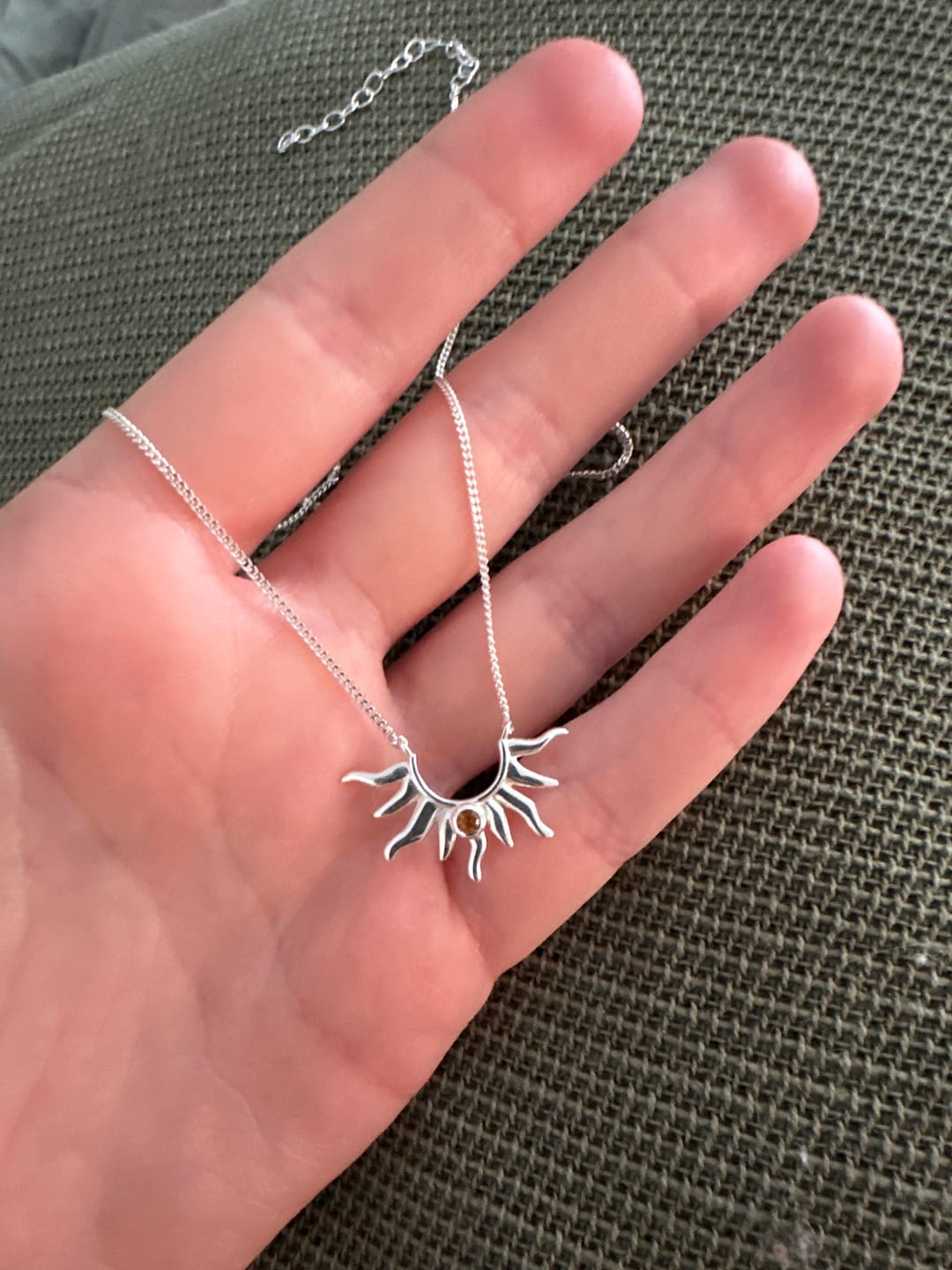 Customer photo review of Halsband Sol Citrin Silver