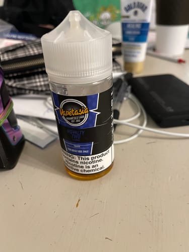 Customer photo review of Vapetasia Royalty 2 100ml Vape Juice