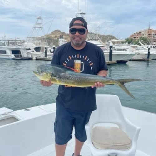 Customer photo review of No Mames Wey T-Shirt