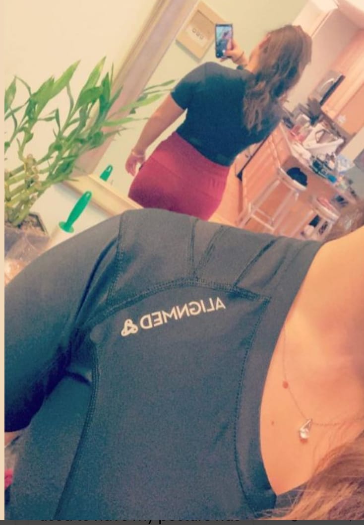 Customer photo review of Camiseta Postural Feminina - Posture Shirt® Pullover