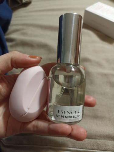 Customer photo review of M016 Inspirado en: Mod Blush - Ariana Grande