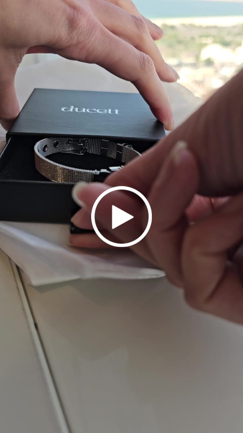 Customer video review of Mesh bracelet silver