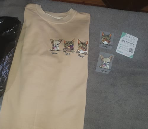 Customer photo review of ANIMATED PETS - CREWNECK (Unisex)