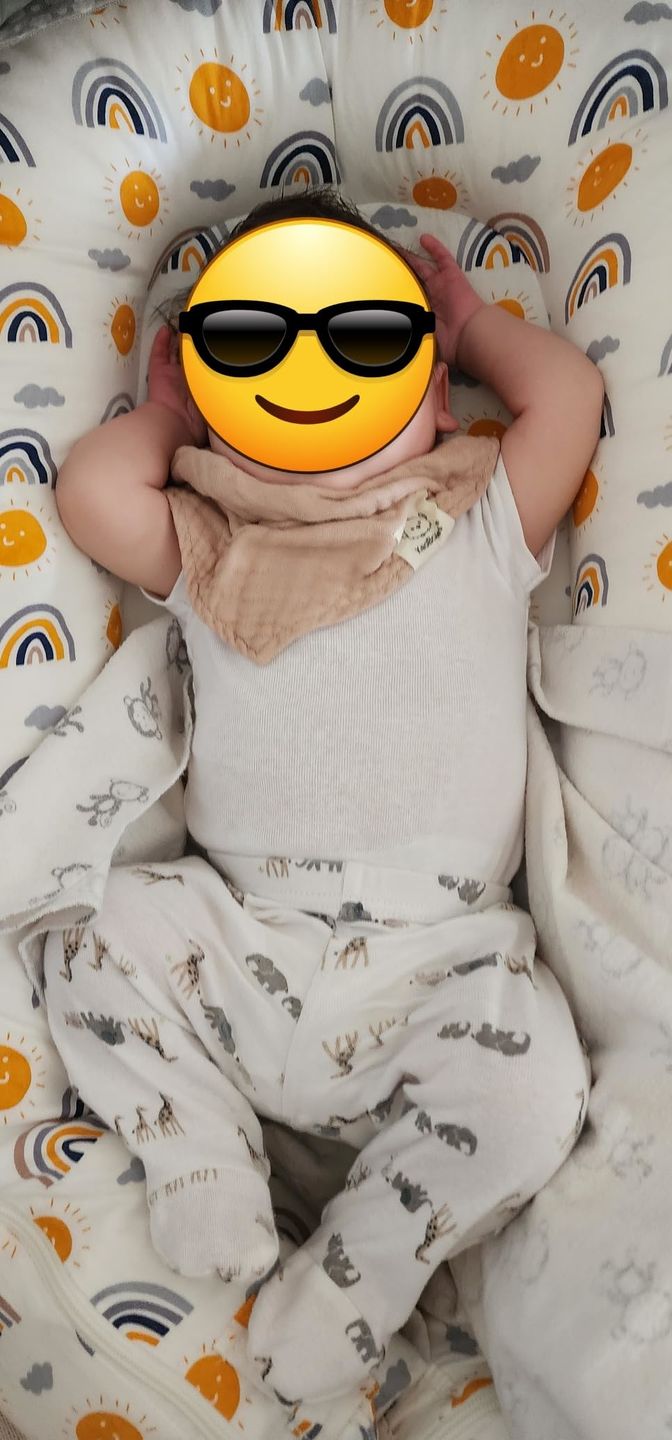 Customer photo review of 8-Pack Lumi Muslin Bandana Bibs