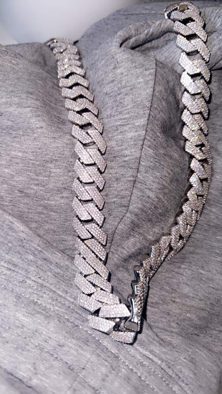Customer photo review of 4-Row 15MM Moissanite Cuban Link Chain 14K