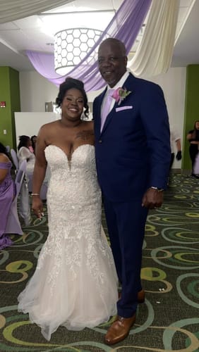 Customer photo review of Light Purple Geometric Tie Pocket Square Cufflinks Set