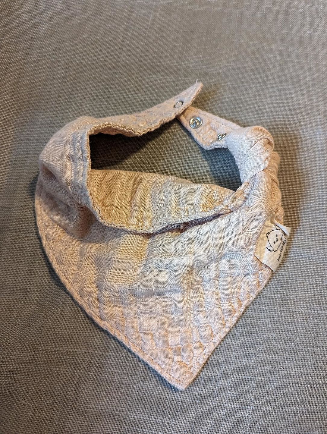 Customer photo review of 8-Pack Lumi Muslin Bandana Bibs