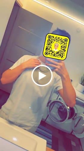 Customer video review of 4 Row 20MM Moissanite Cuban Link Chain 14K White Gold