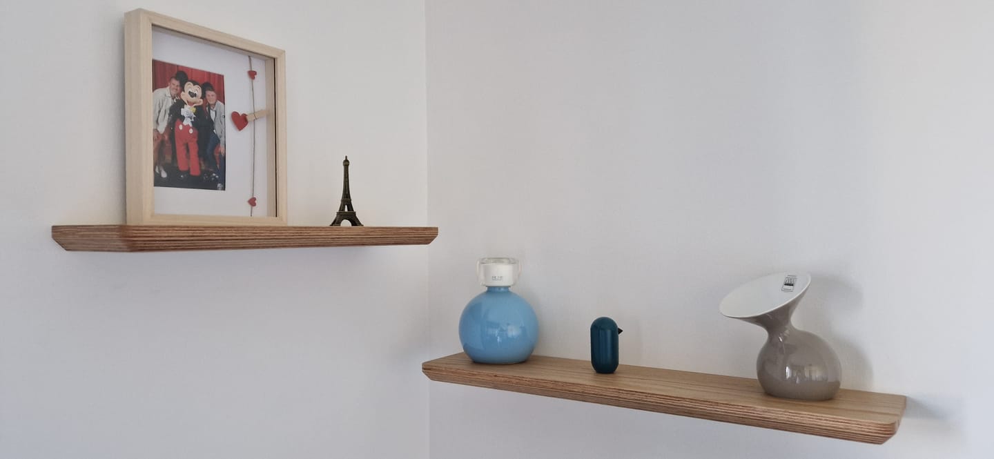 Customer photo review of Floating wall shelf