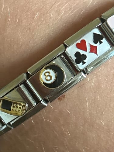 Customer photo review of Emblem (8 Ball)