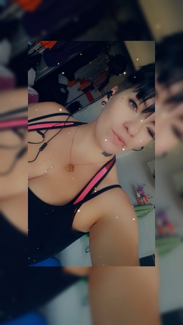 Customer photo review of LOANYA Kette mit personalisierten Herzen