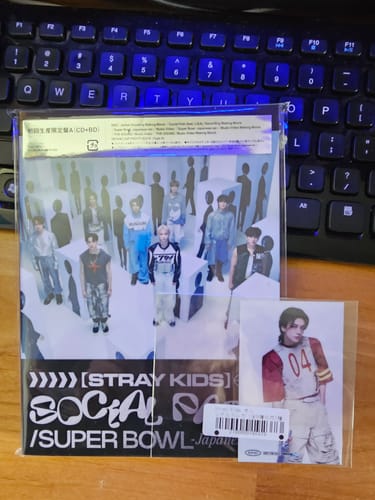 Customer photo review of Stray Kids First EP in Japan - Social Path (feat. LiSA) / Super Bowl