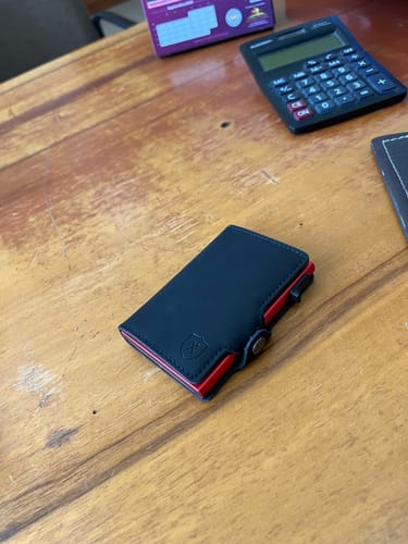 Customer photo review of Black & Red