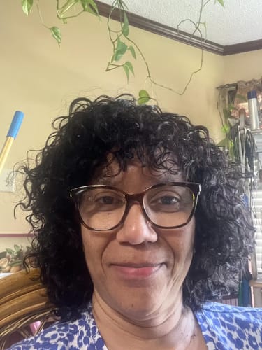 Customer photo review of Luvwin Water Wave Short Bang Wig No Lace Beginner Friendly 100% Human Hair