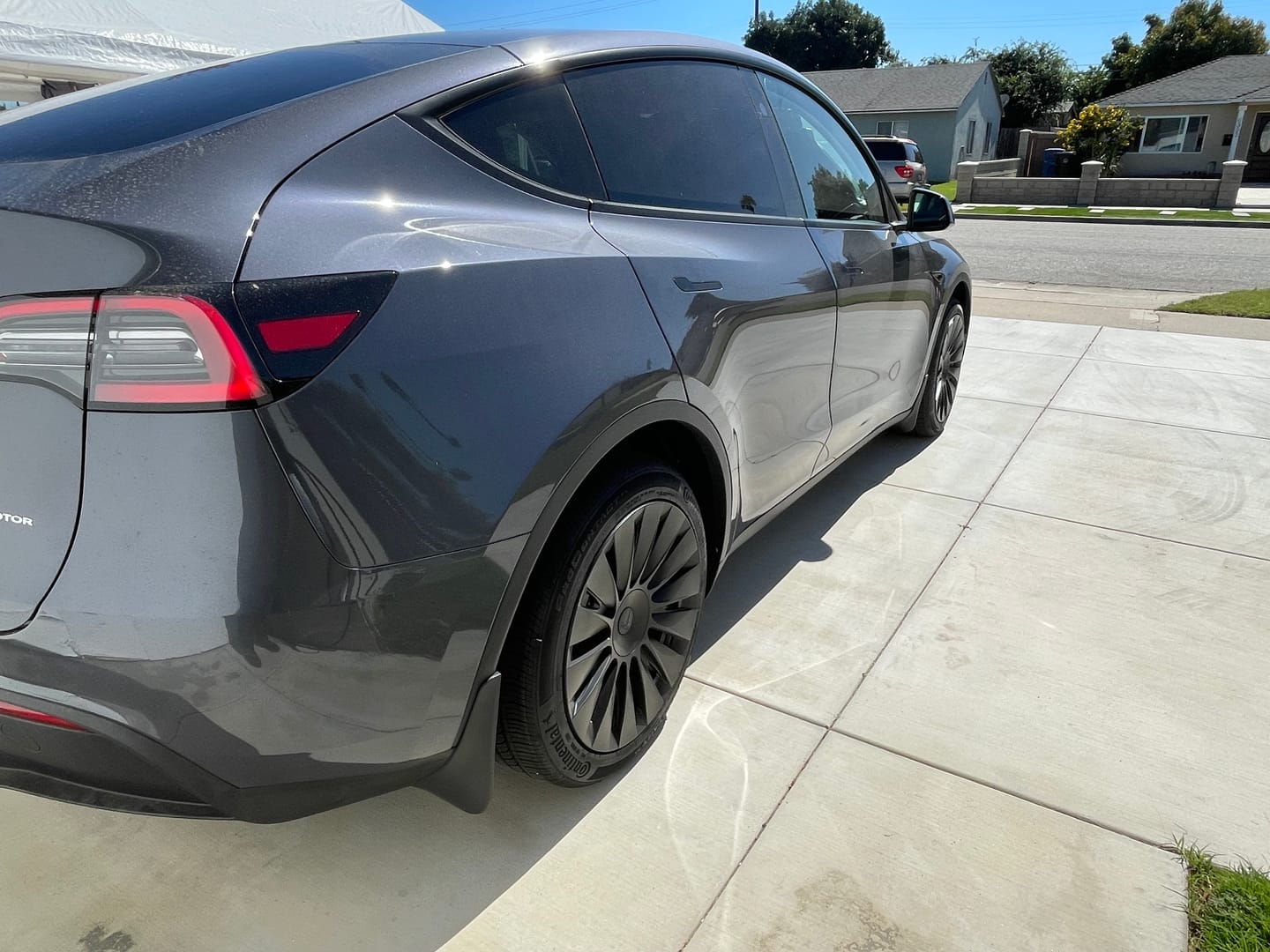 Customer photo review of TESPLUS 19'' Blade Style Wheel Cover for Model Y