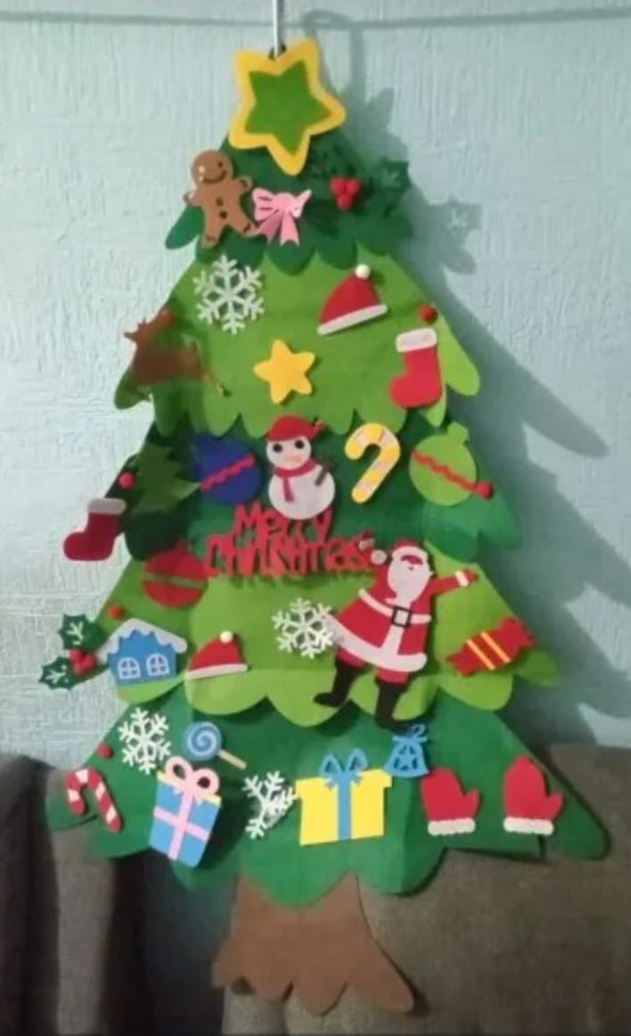 Customer photo review of Sapin de Noël Montessori en feutrine