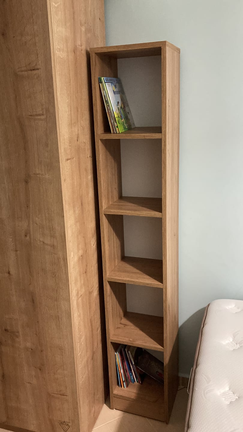 Customer photo review of Rani HC114 Kitaplık 5 Raflı Çalışma Odası Kütüphane Modern Duvar Rafı Sepet Ceviz