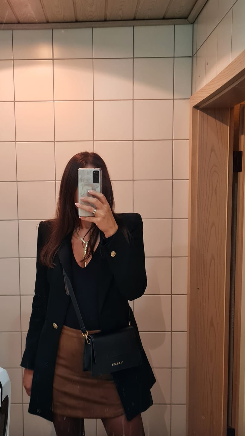 Customer photo review of MANA - BLACK