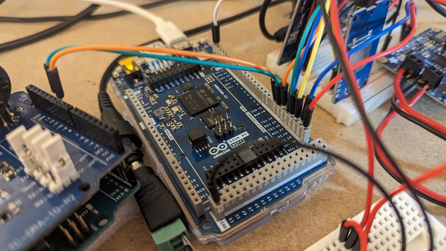Customer photo review of Arduino GIGA R1 WiFi