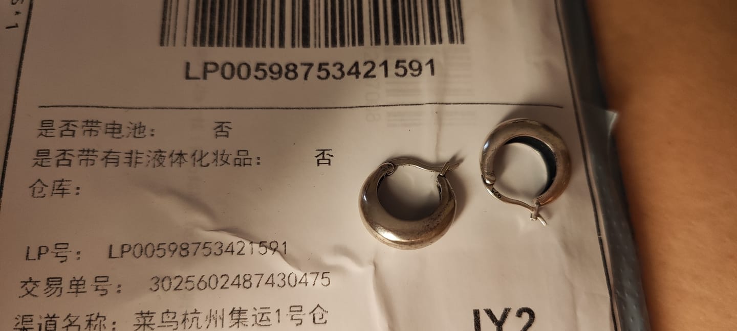 Customer photo review of Pendientes Medieval